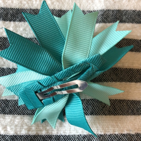 Set of 4 Ribbon Barrettes (Blue,Green,Yellow,Pink) - Picture 8 of 9